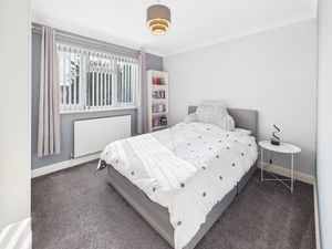 Bedroom- click for photo gallery